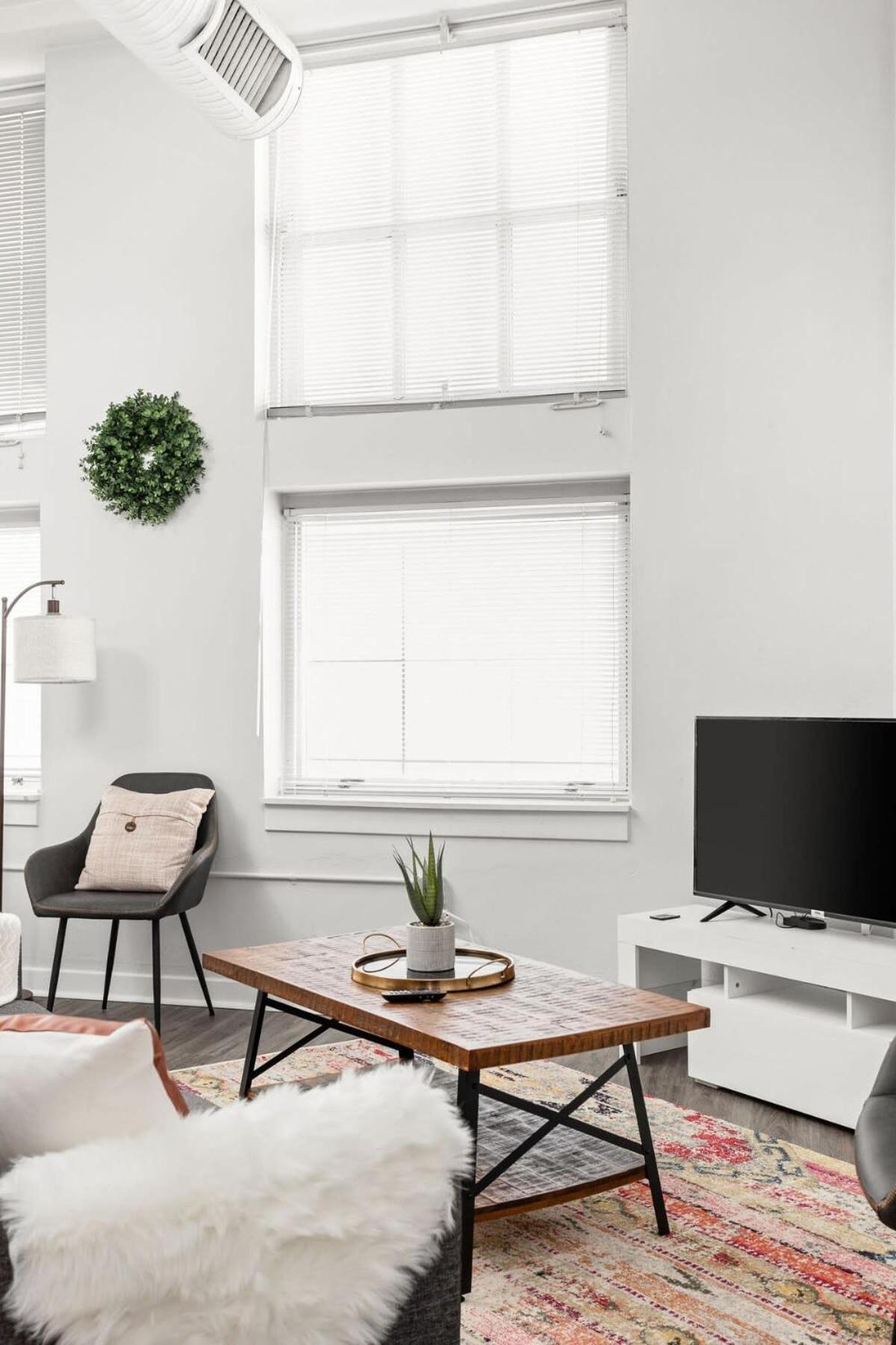 Modern Downtown Apartment 2Br 2Ba By Cozysuites Индианаполис Екстериор снимка